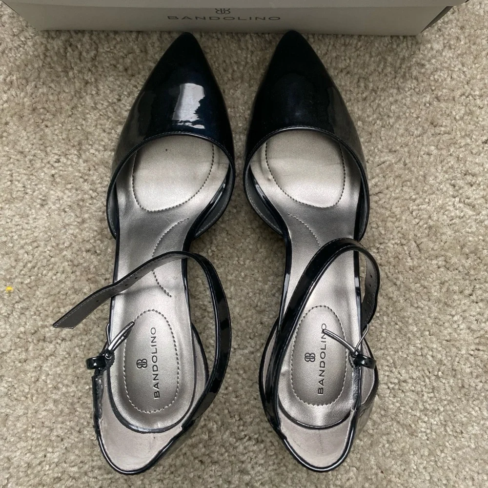 NWOT Bandolino Black Patent Leather Heels Classic Pointed-Toe Pumps